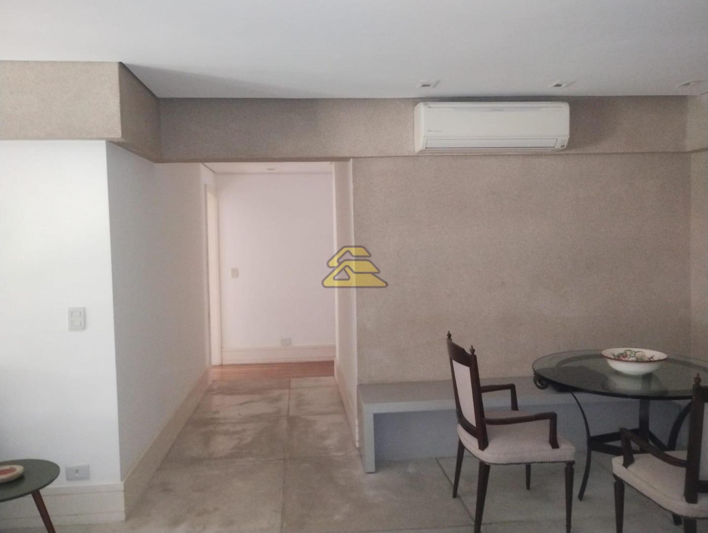 Apartamento para alugar com 3 quartos, 155m² - Foto 11