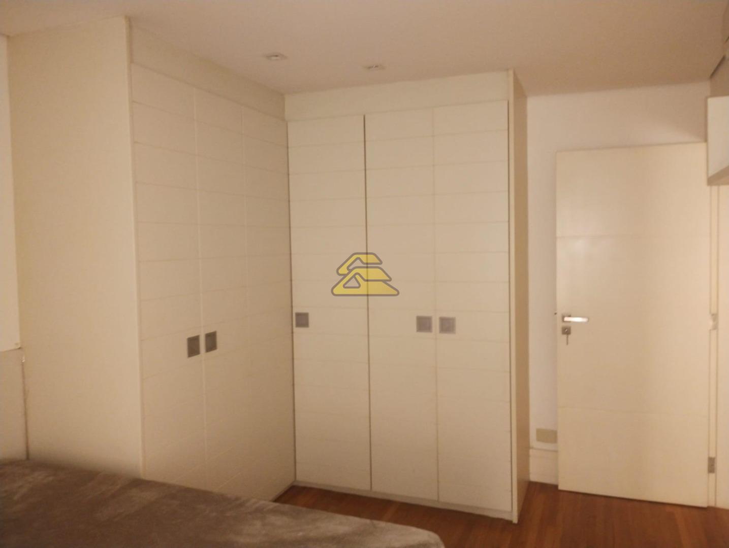 Apartamento para alugar com 3 quartos, 155m² - Foto 18