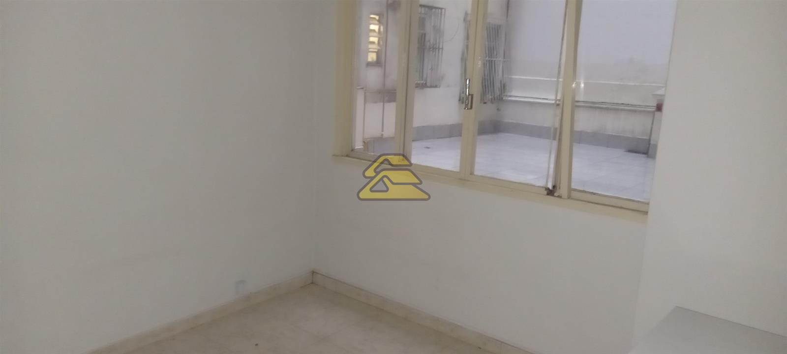 Apartamento à venda com 1 quarto, 38m² - Foto 5