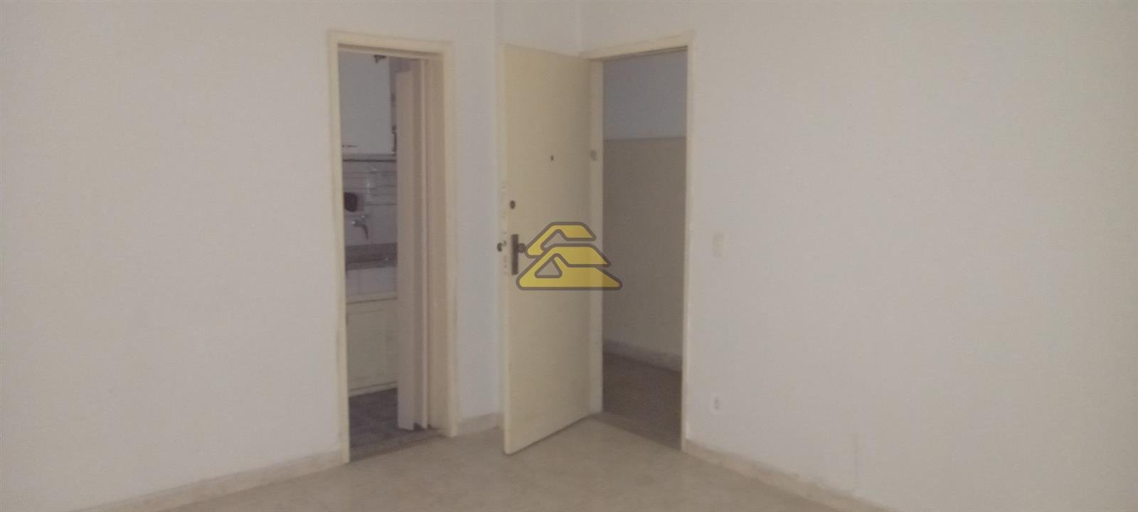 Apartamento à venda com 1 quarto, 38m² - Foto 1