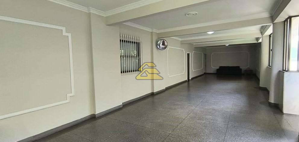 Apartamento à venda com 3 quartos, 120m² - Foto 3