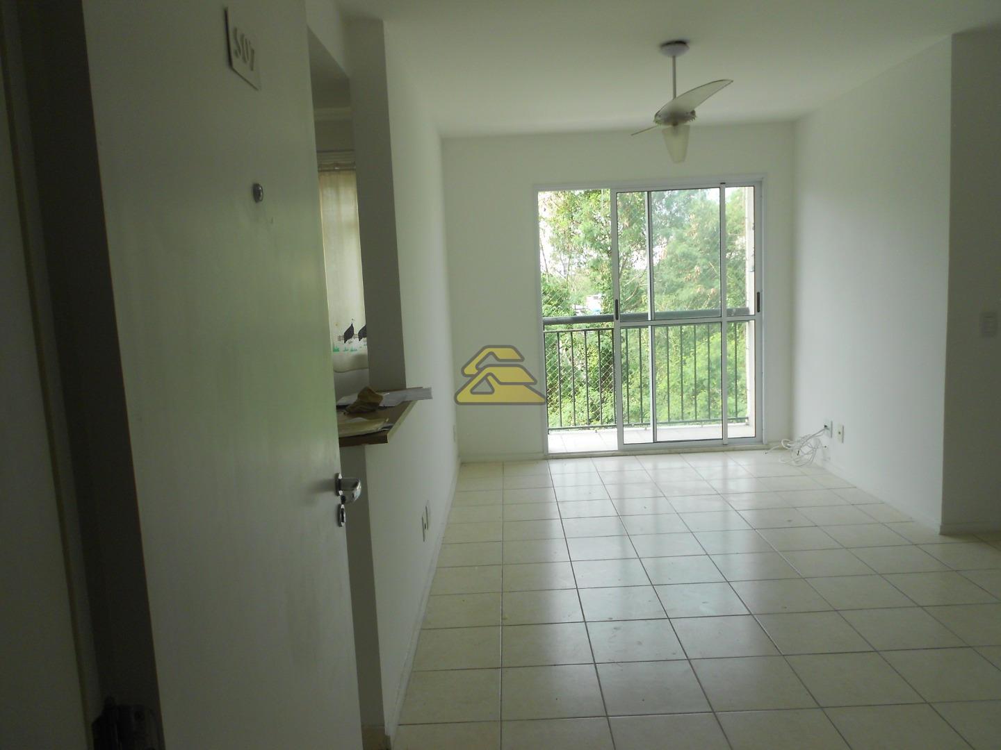 Apartamento à venda com 2 quartos, 61m² - Foto 8