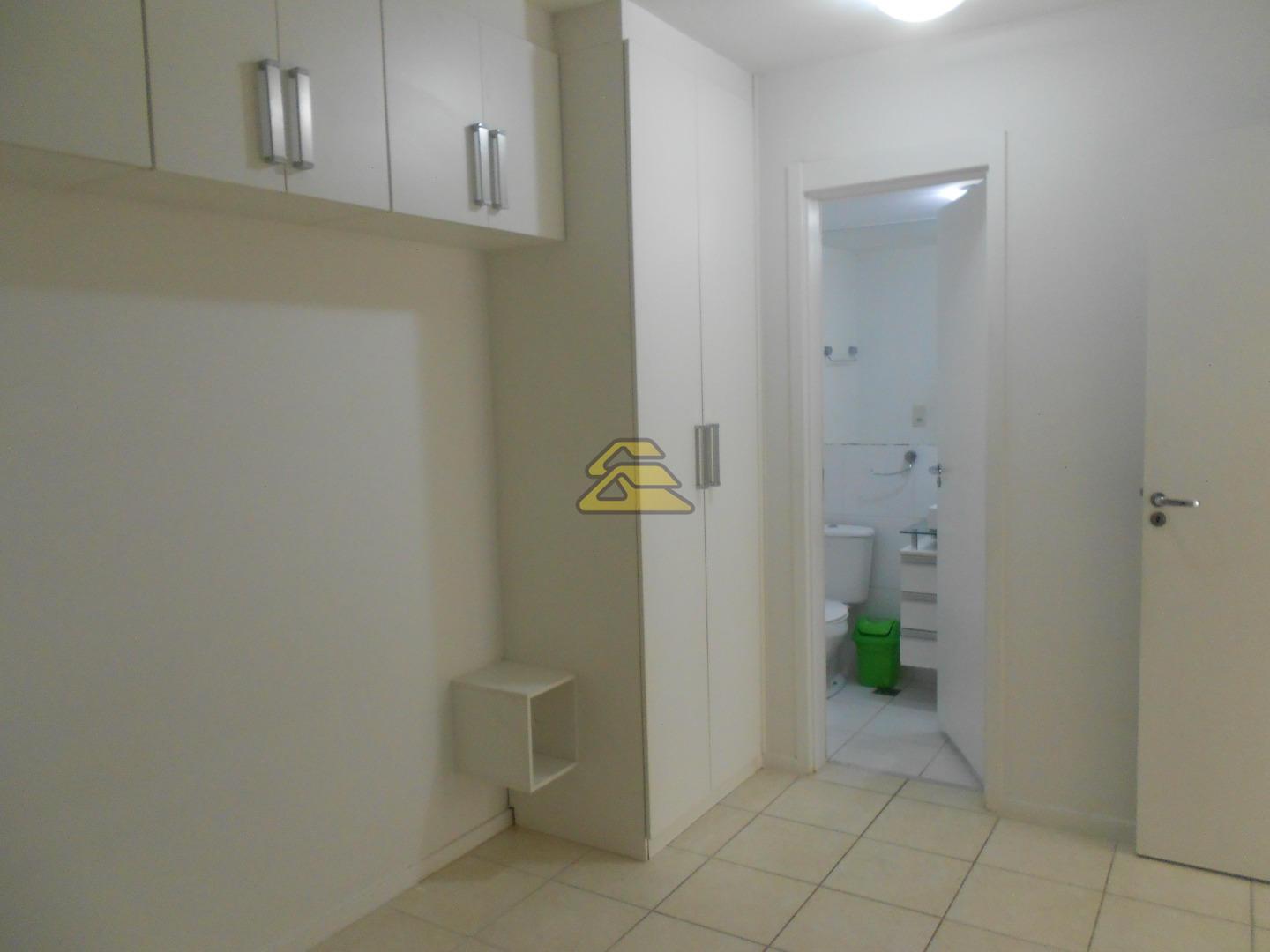 Apartamento à venda com 2 quartos, 61m² - Foto 11