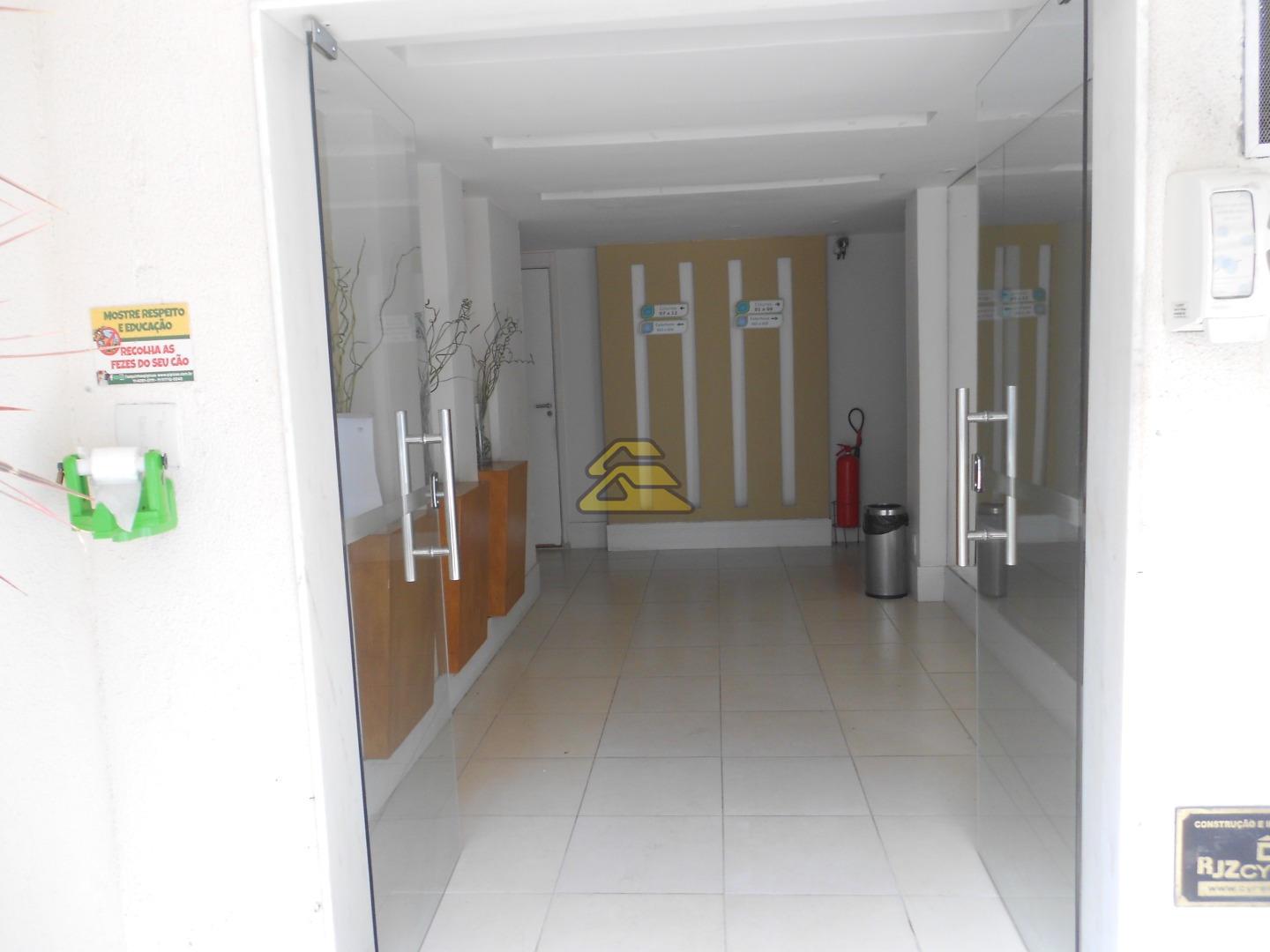 Apartamento à venda com 2 quartos, 61m² - Foto 27