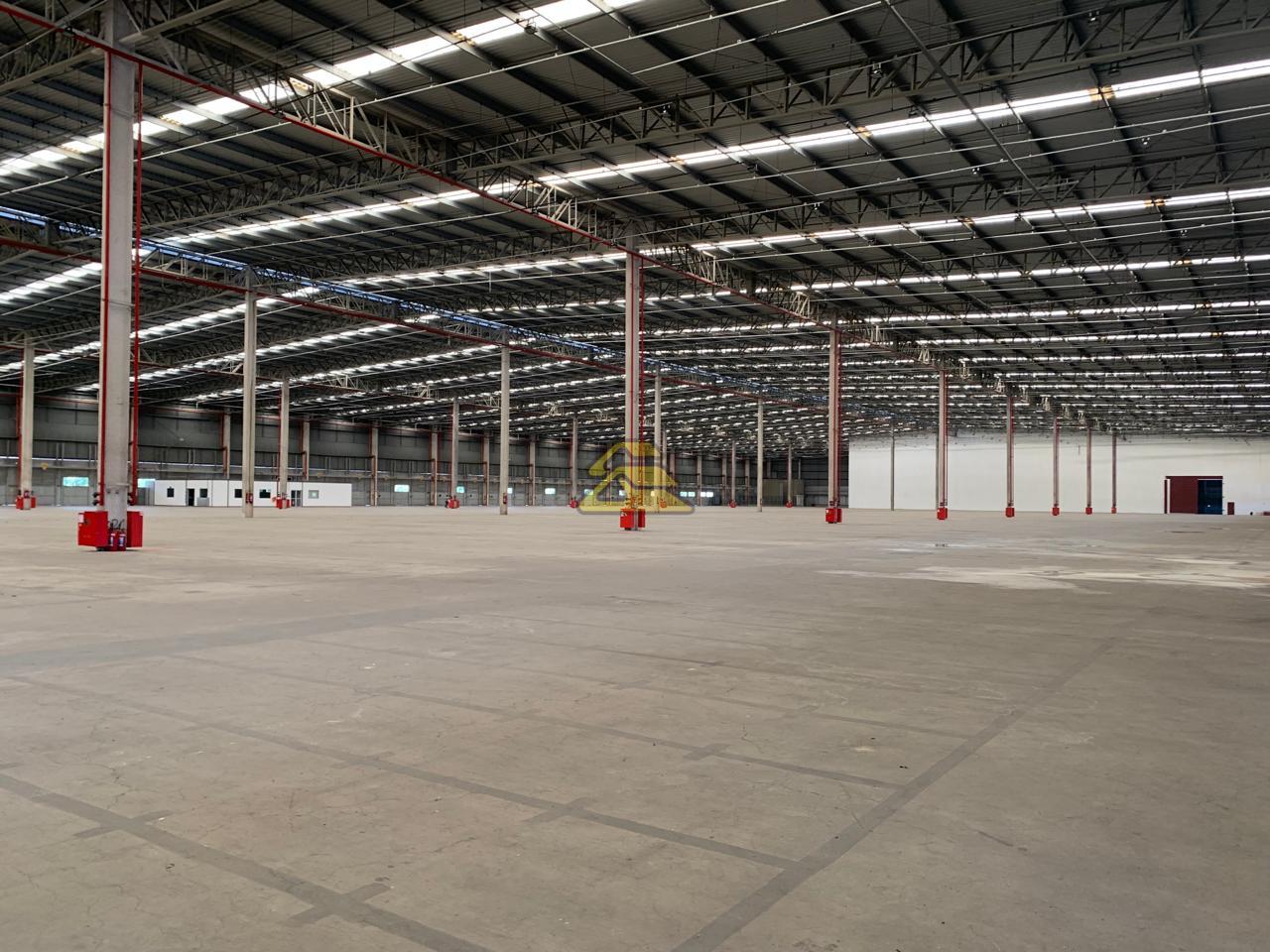 Depósito-Galpão-Armazém para alugar, 30000m² - Foto 2