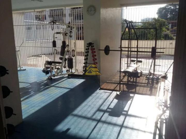 Apartamento à venda com 3 quartos, 197m² - Foto 20