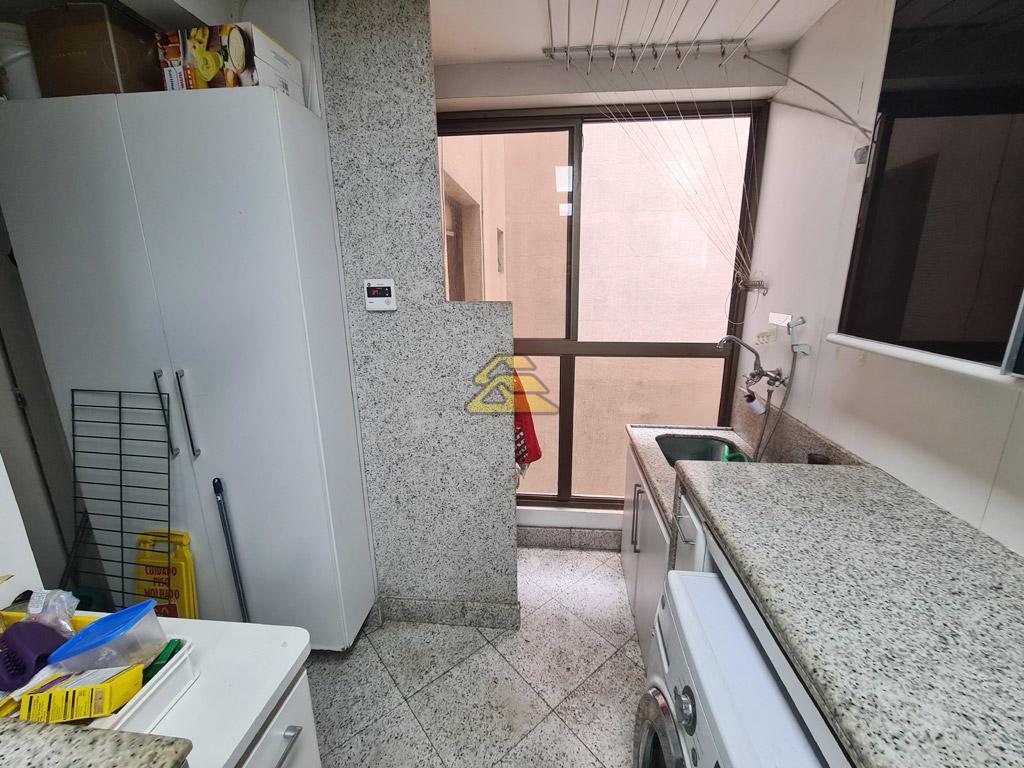 Apartamento à venda com 4 quartos, 191m² - Foto 34