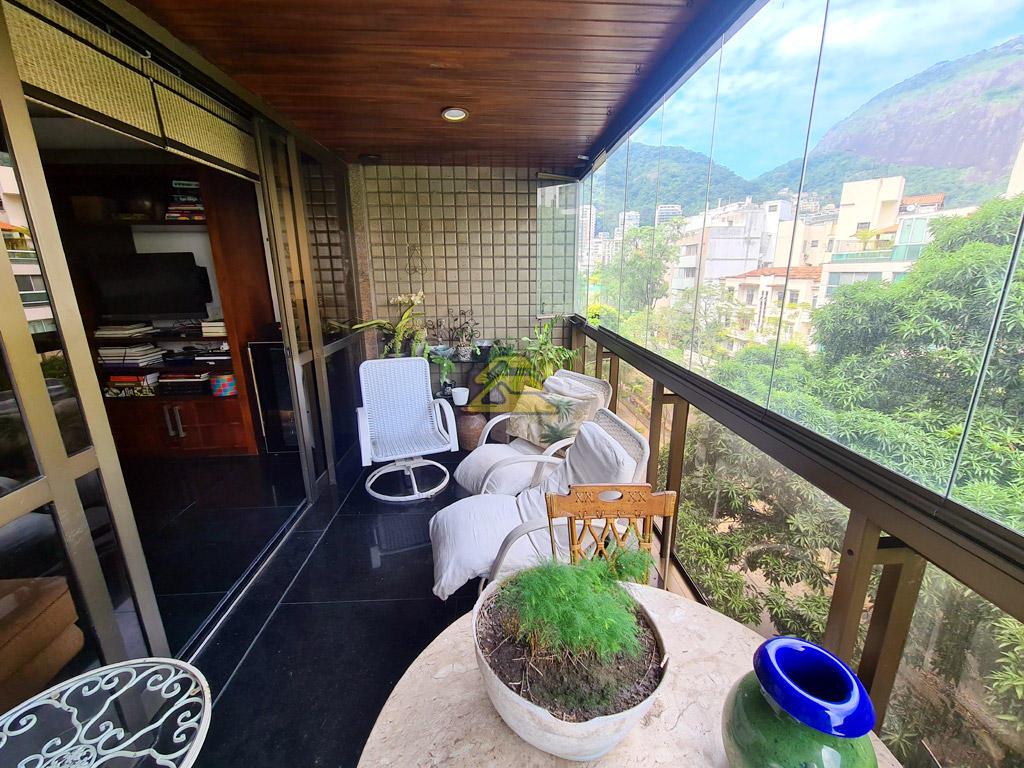 Apartamento à venda com 4 quartos, 191m² - Foto 40