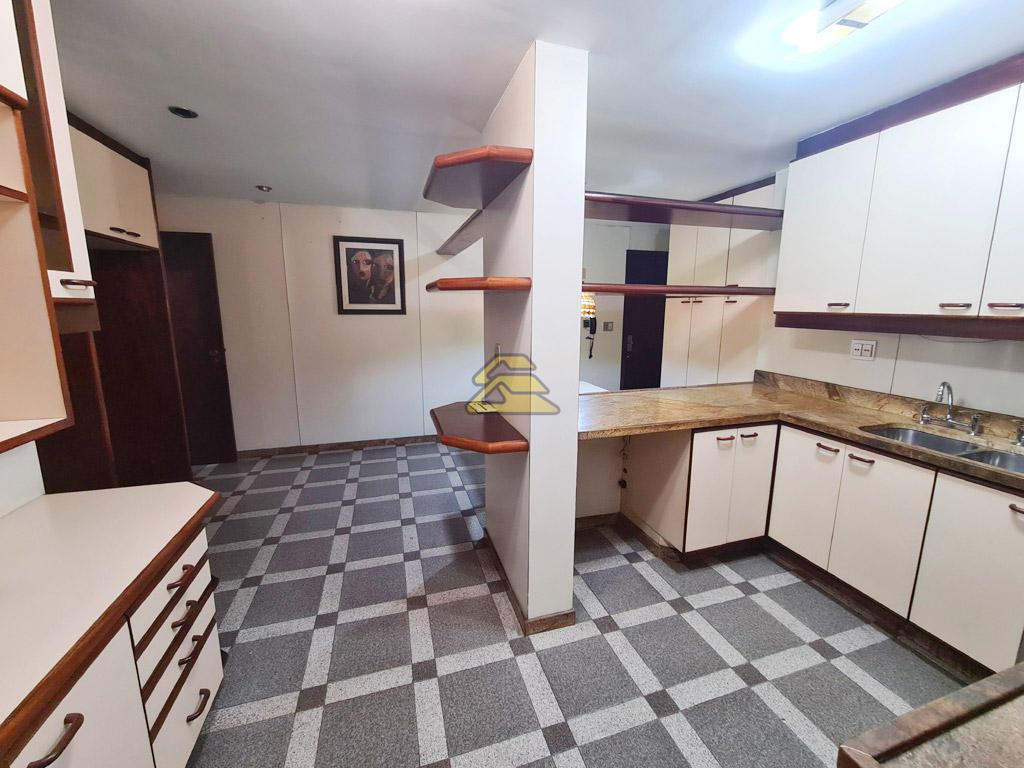 Apartamento à venda com 4 quartos, 251m² - Foto 21