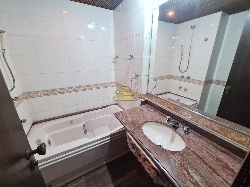 Apartamento à venda com 4 quartos, 251m² - Foto 11