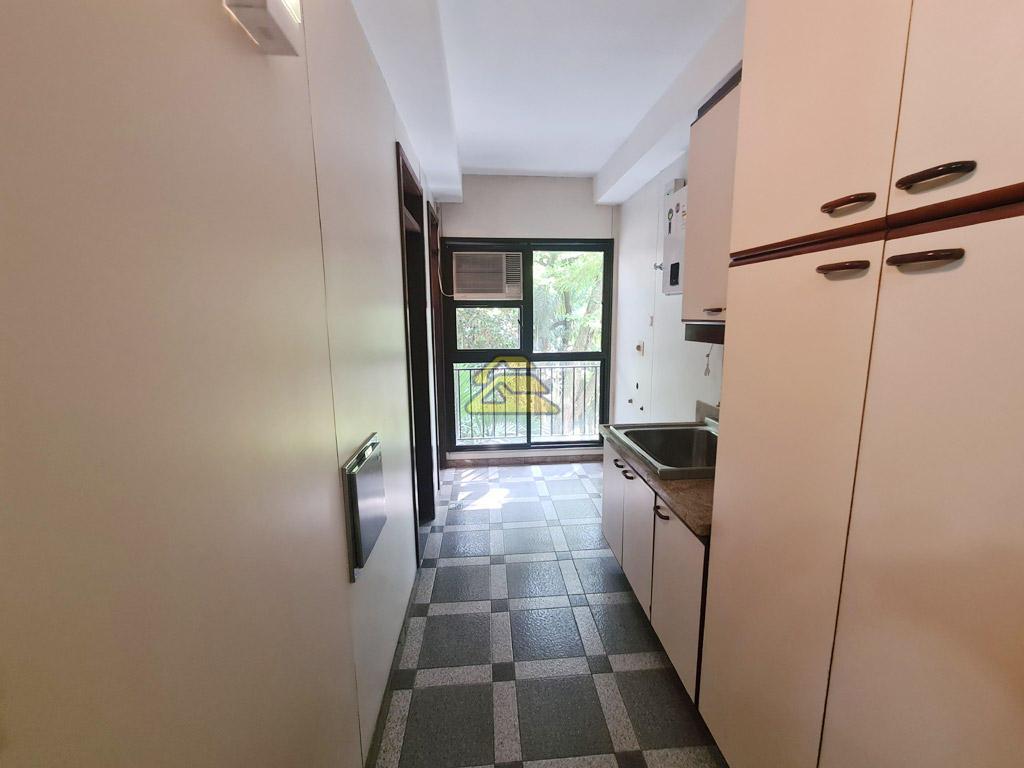 Apartamento à venda com 4 quartos, 251m² - Foto 31