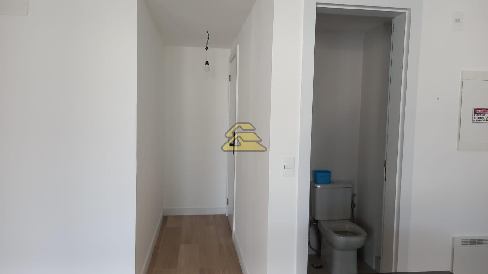 Apartamento à venda com 3 quartos, 139m² - Foto 22