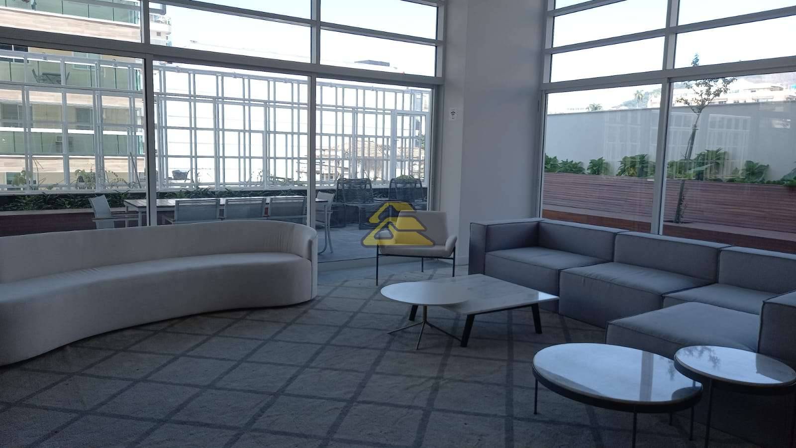 Apartamento à venda com 3 quartos, 139m² - Foto 34