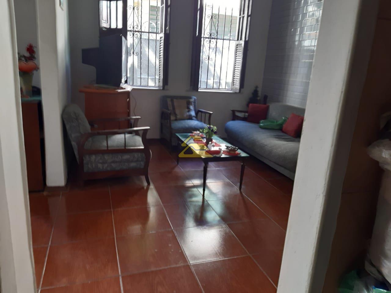 Casa à venda com 3 quartos, 100m² - Foto 5