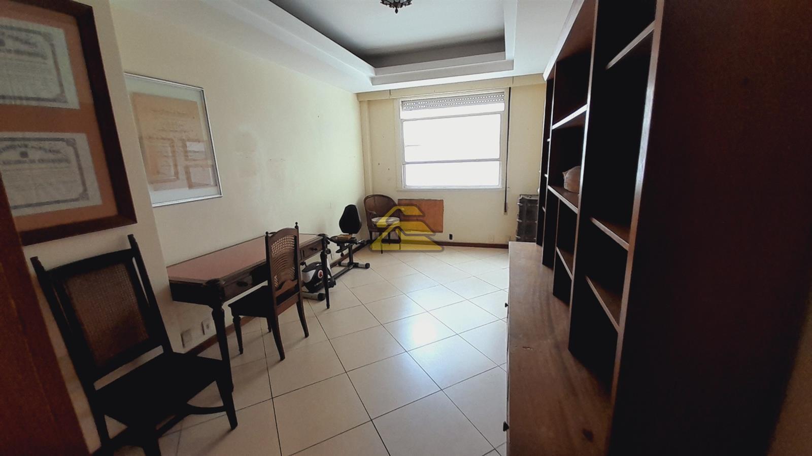 Apartamento à venda com 3 quartos, 158m² - Foto 18