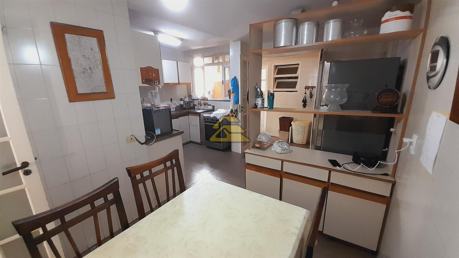 Apartamento à venda com 3 quartos, 158m² - Foto 23