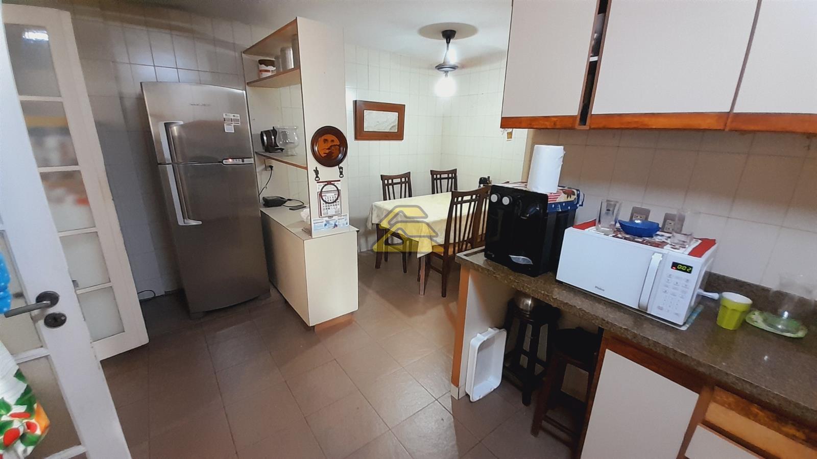 Apartamento à venda com 3 quartos, 158m² - Foto 21