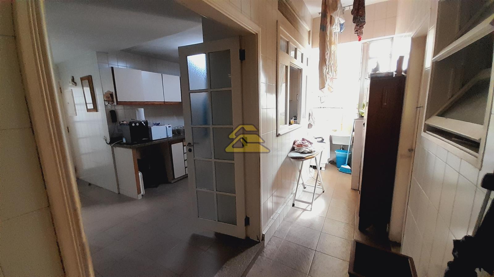 Apartamento à venda com 3 quartos, 158m² - Foto 29