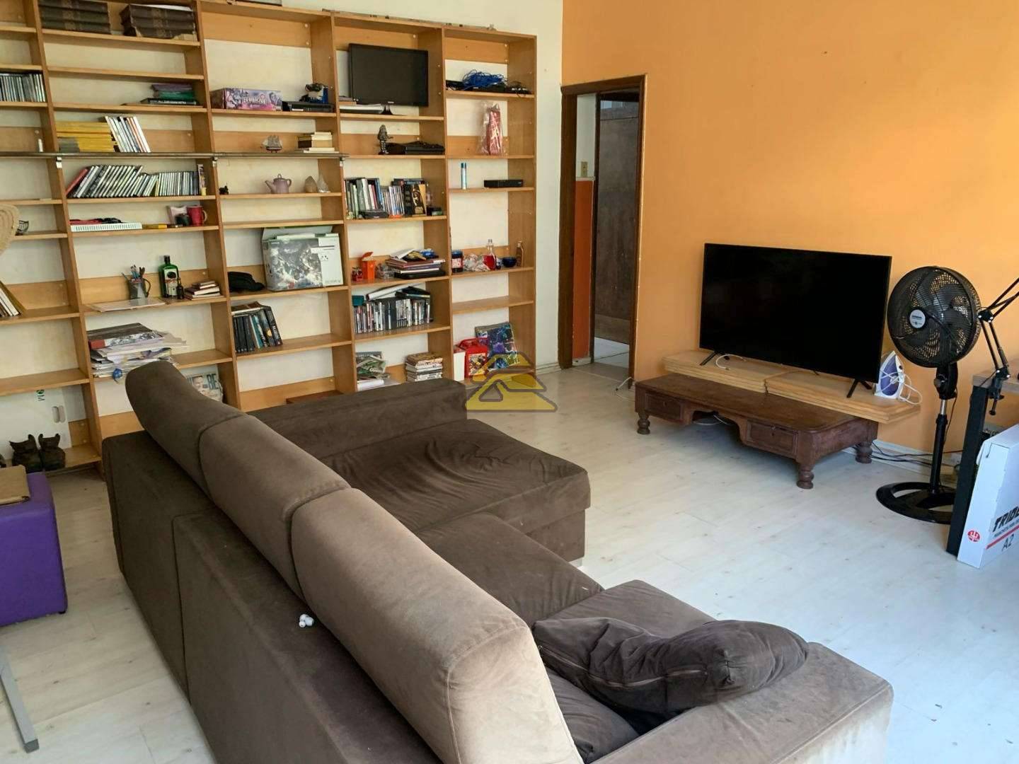 Apartamento à venda com 3 quartos, 70m² - Foto 4