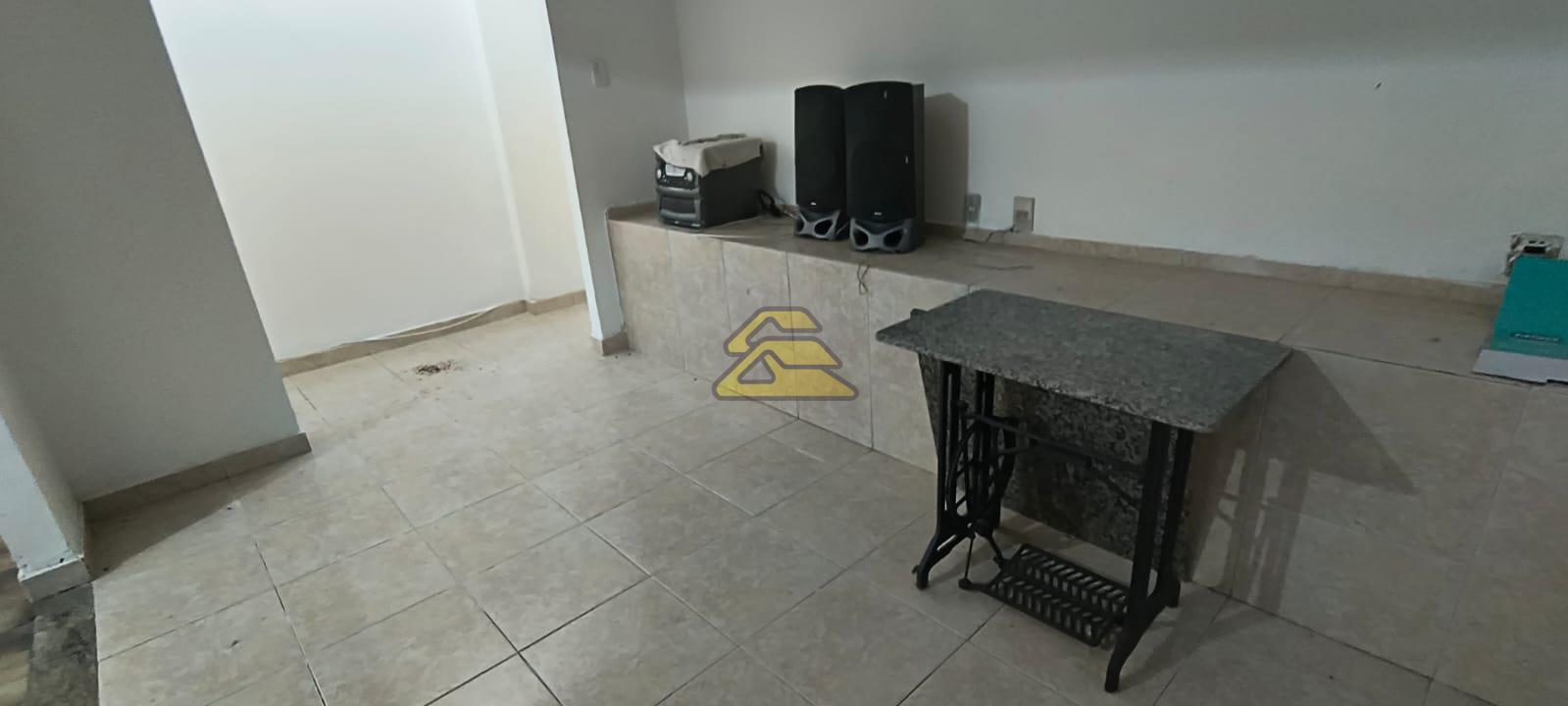 Apartamento à venda com 2 quartos, 94m² - Foto 2