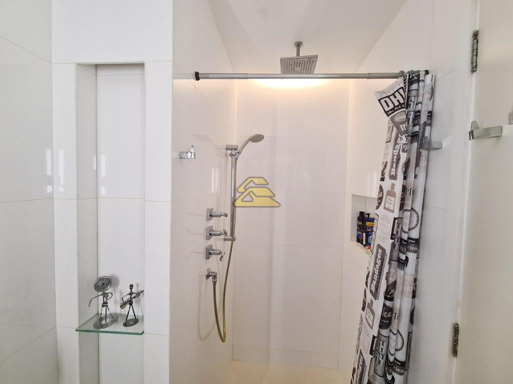 Apartamento à venda com 4 quartos, 151m² - Foto 19