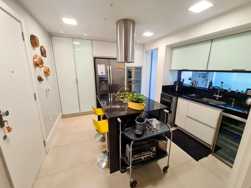 Apartamento à venda com 4 quartos, 151m² - Foto 20