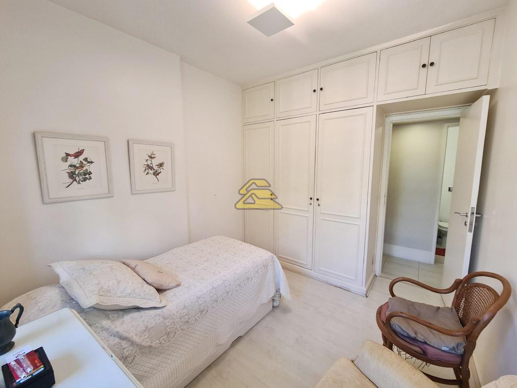 Apartamento à venda com 4 quartos, 151m² - Foto 13