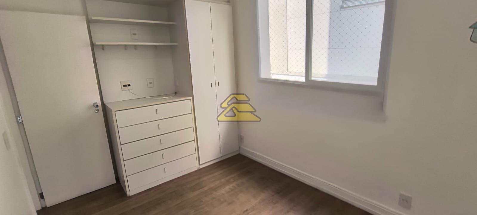 Apartamento à venda com 2 quartos, 81m² - Foto 17