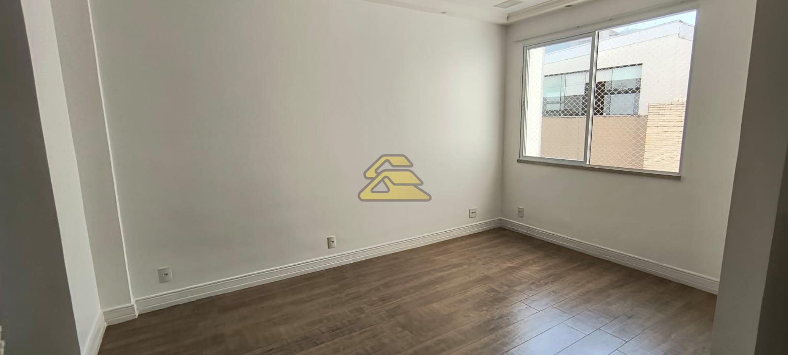 Apartamento à venda com 2 quartos, 81m² - Foto 1