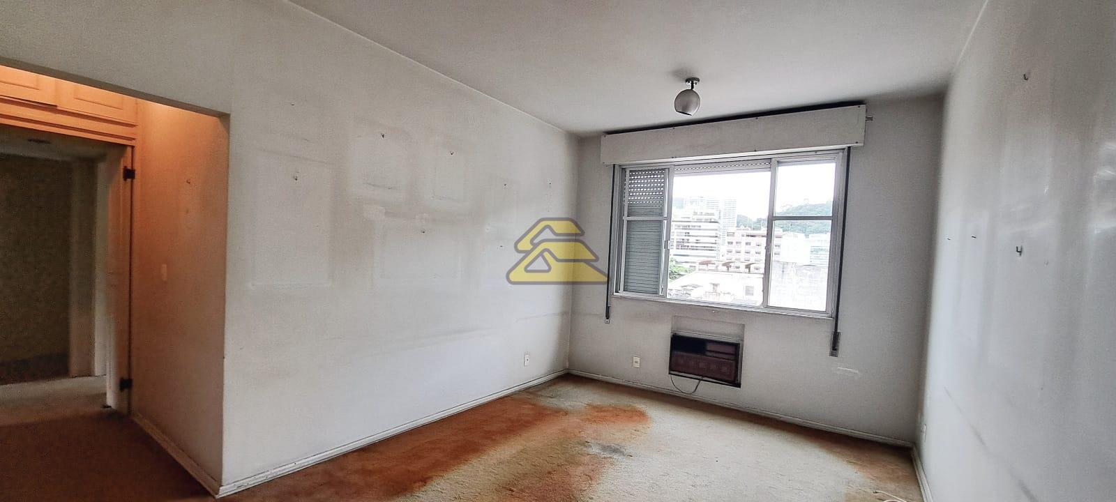 Apartamento à venda com 2 quartos, 78m² - Foto 3