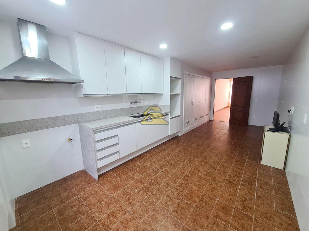 Apartamento à venda com 4 quartos, 268m² - Foto 6