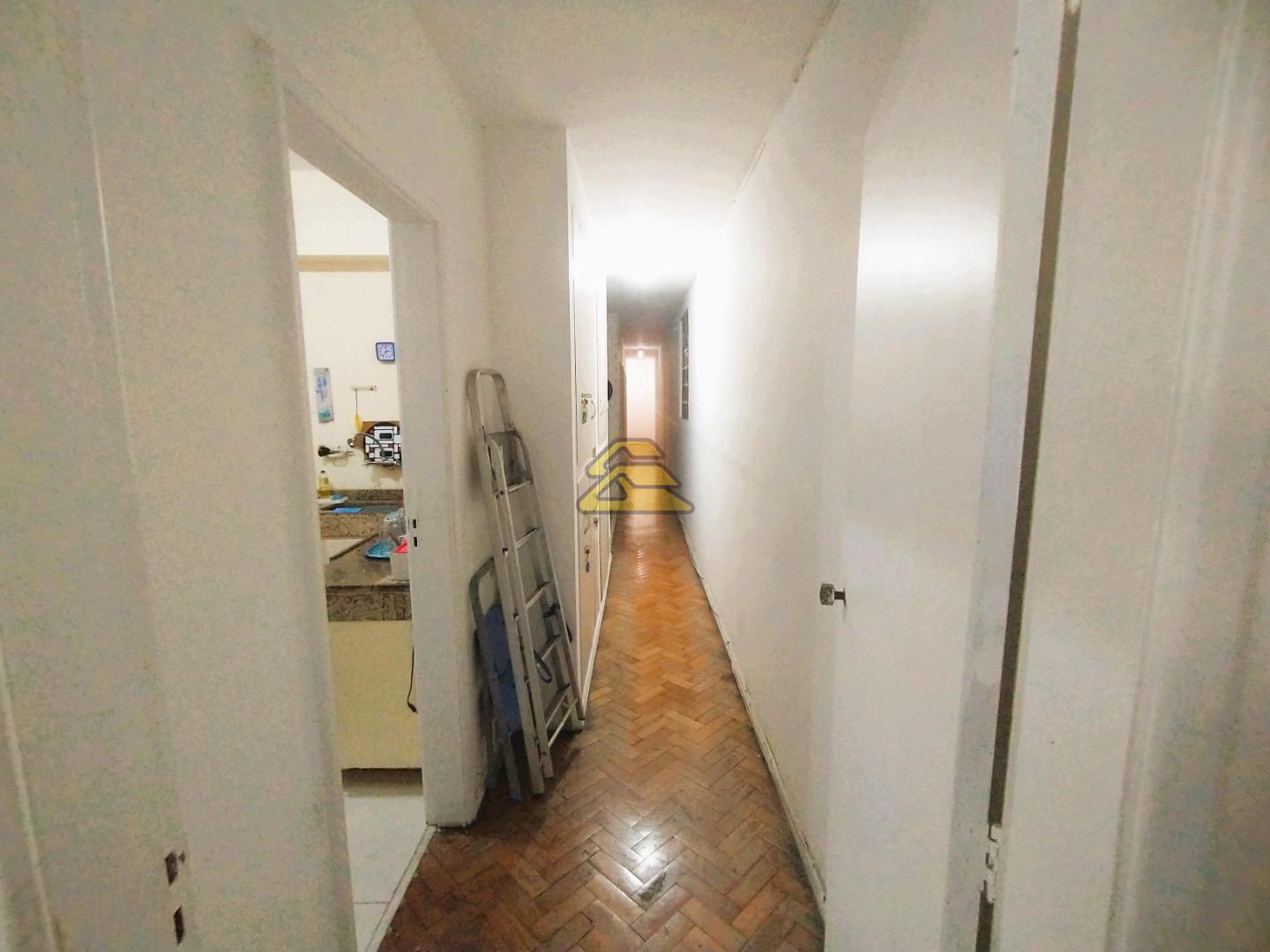 Apartamento à venda com 4 quartos, 200m² - Foto 18