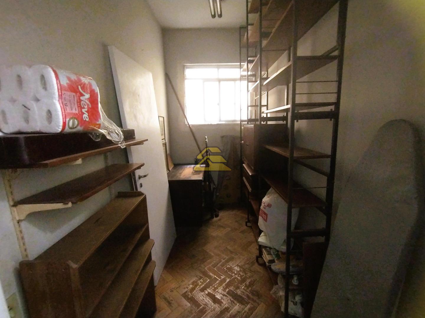 Apartamento à venda com 4 quartos, 200m² - Foto 28