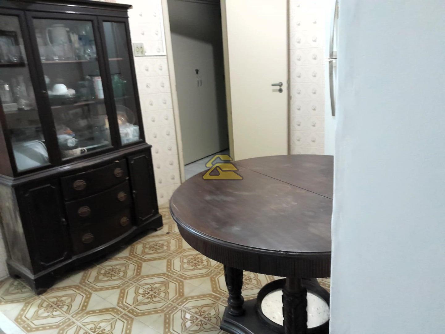 Apartamento à venda com 4 quartos, 200m² - Foto 19