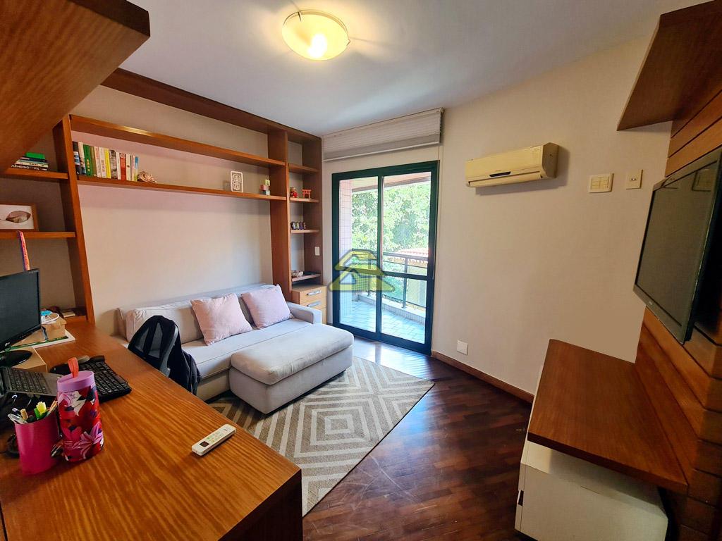 Apartamento à venda com 4 quartos, 240m² - Foto 12