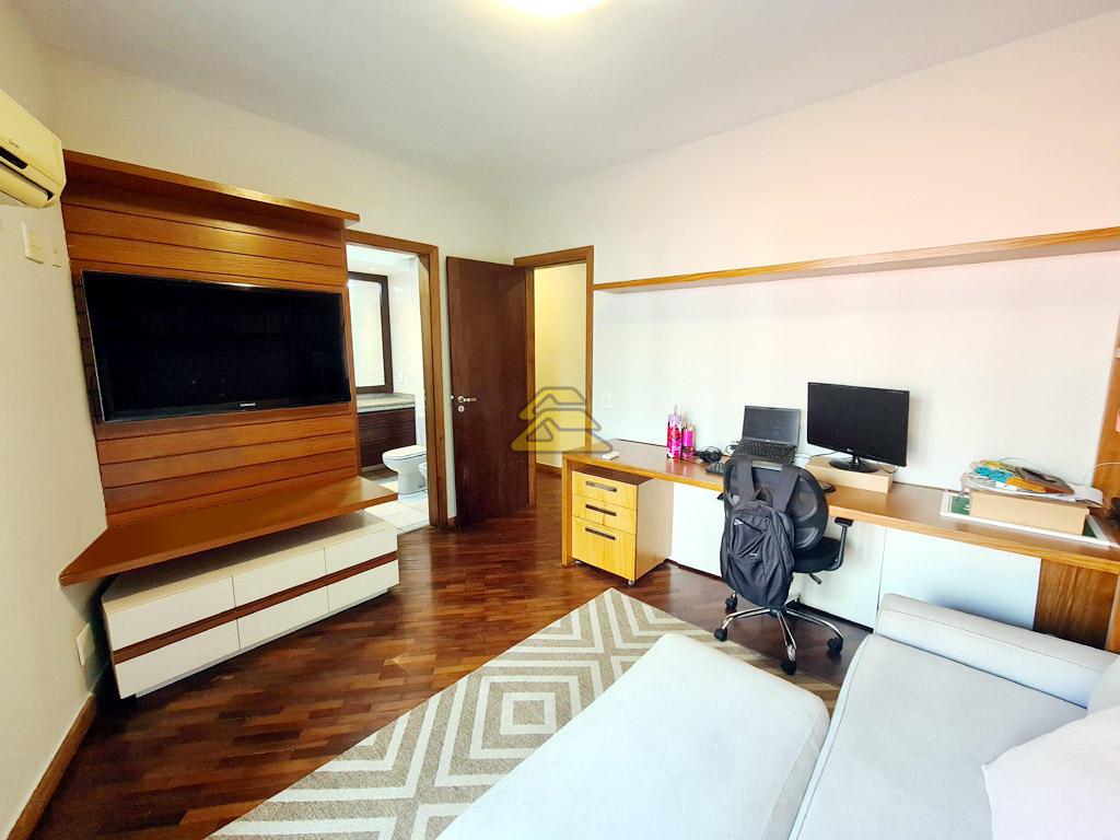 Apartamento à venda com 4 quartos, 240m² - Foto 11