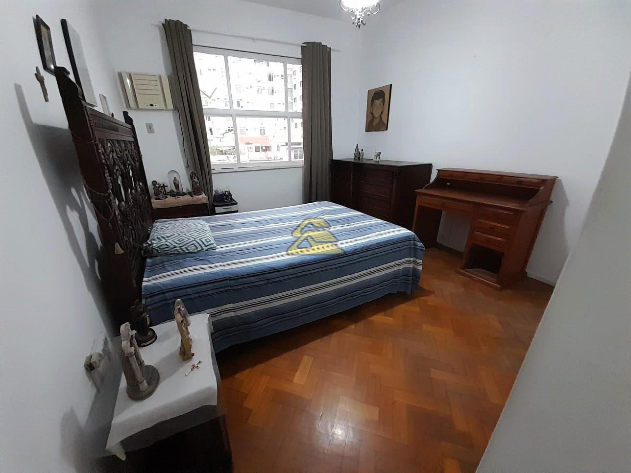 Apartamento à venda com 4 quartos, 200m² - Foto 13