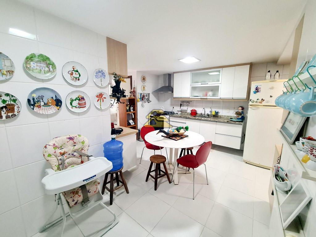 Apartamento à venda com 4 quartos, 184m² - Foto 8