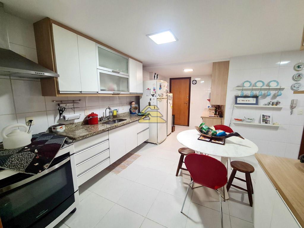 Apartamento à venda com 4 quartos, 184m² - Foto 10