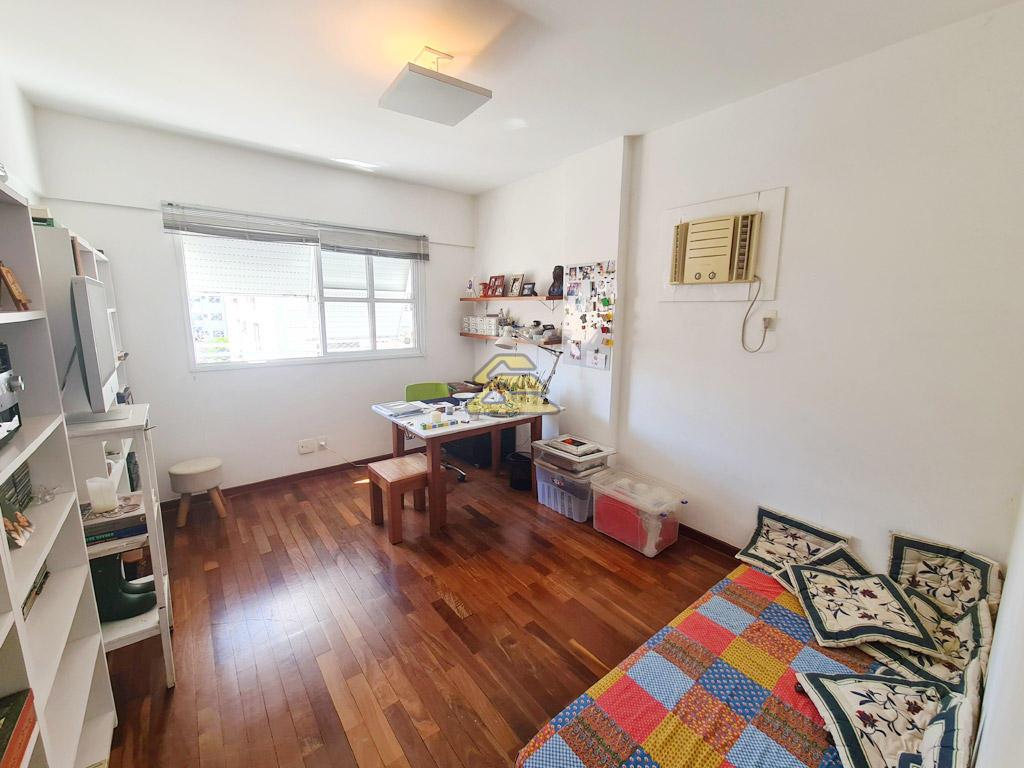 Apartamento à venda com 4 quartos, 184m² - Foto 35