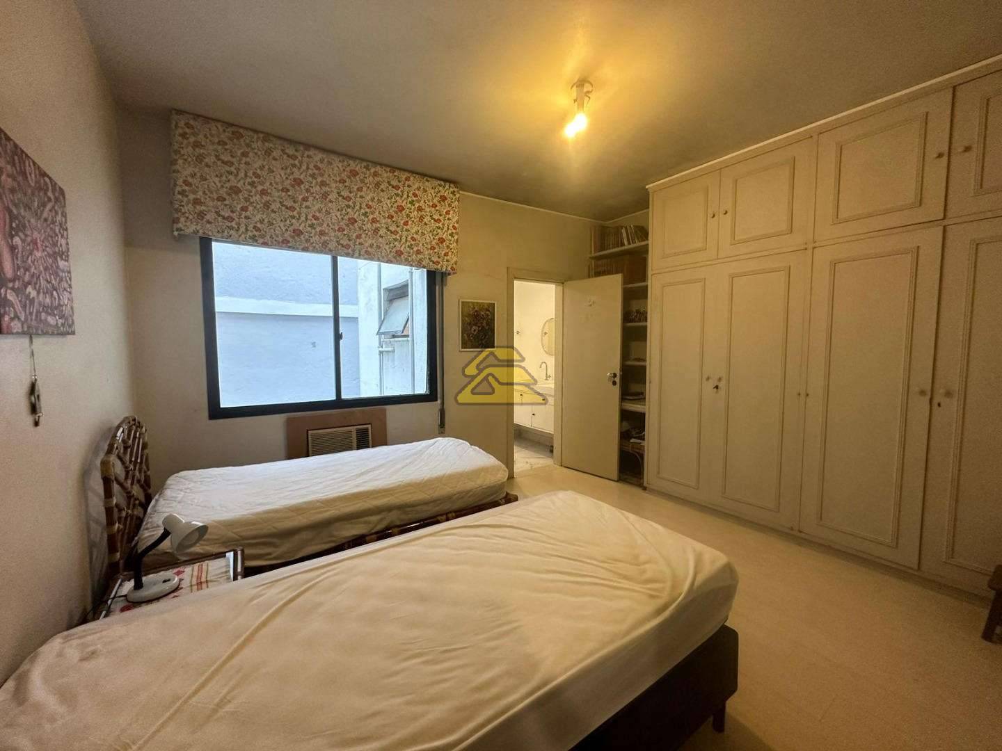 Apartamento à venda com 3 quartos, 270m² - Foto 17