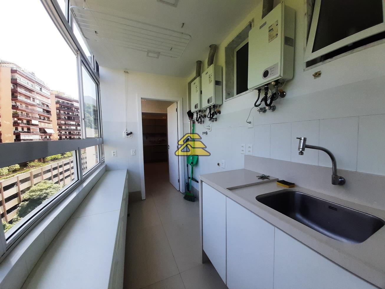 Apartamento à venda com 4 quartos, 197m² - Foto 21