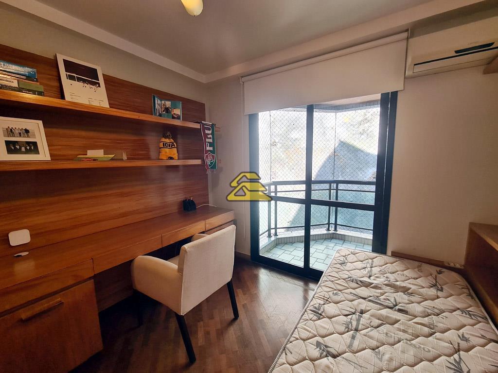 Apartamento à venda com 4 quartos, 240m² - Foto 11