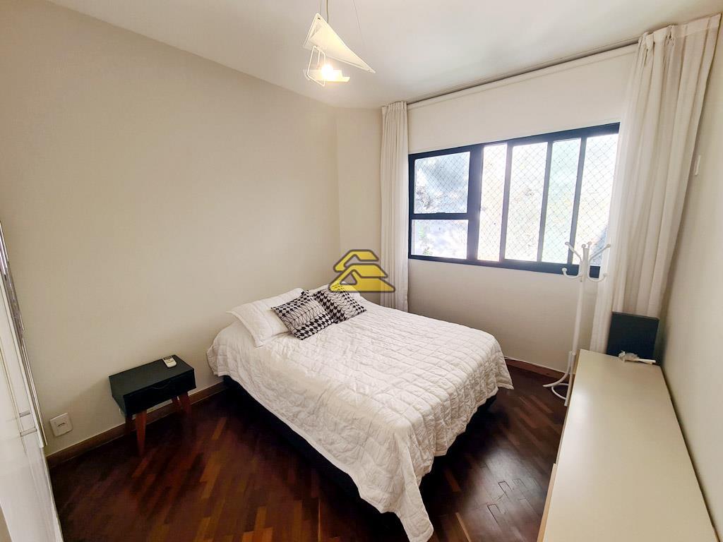 Apartamento à venda com 4 quartos, 240m² - Foto 25