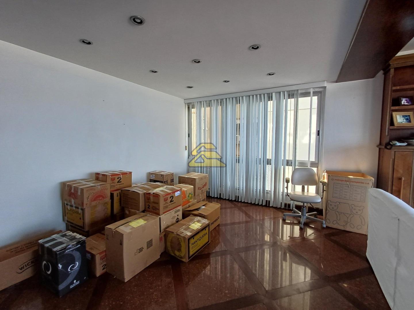 Apartamento à venda com 4 quartos, 181m² - Foto 26