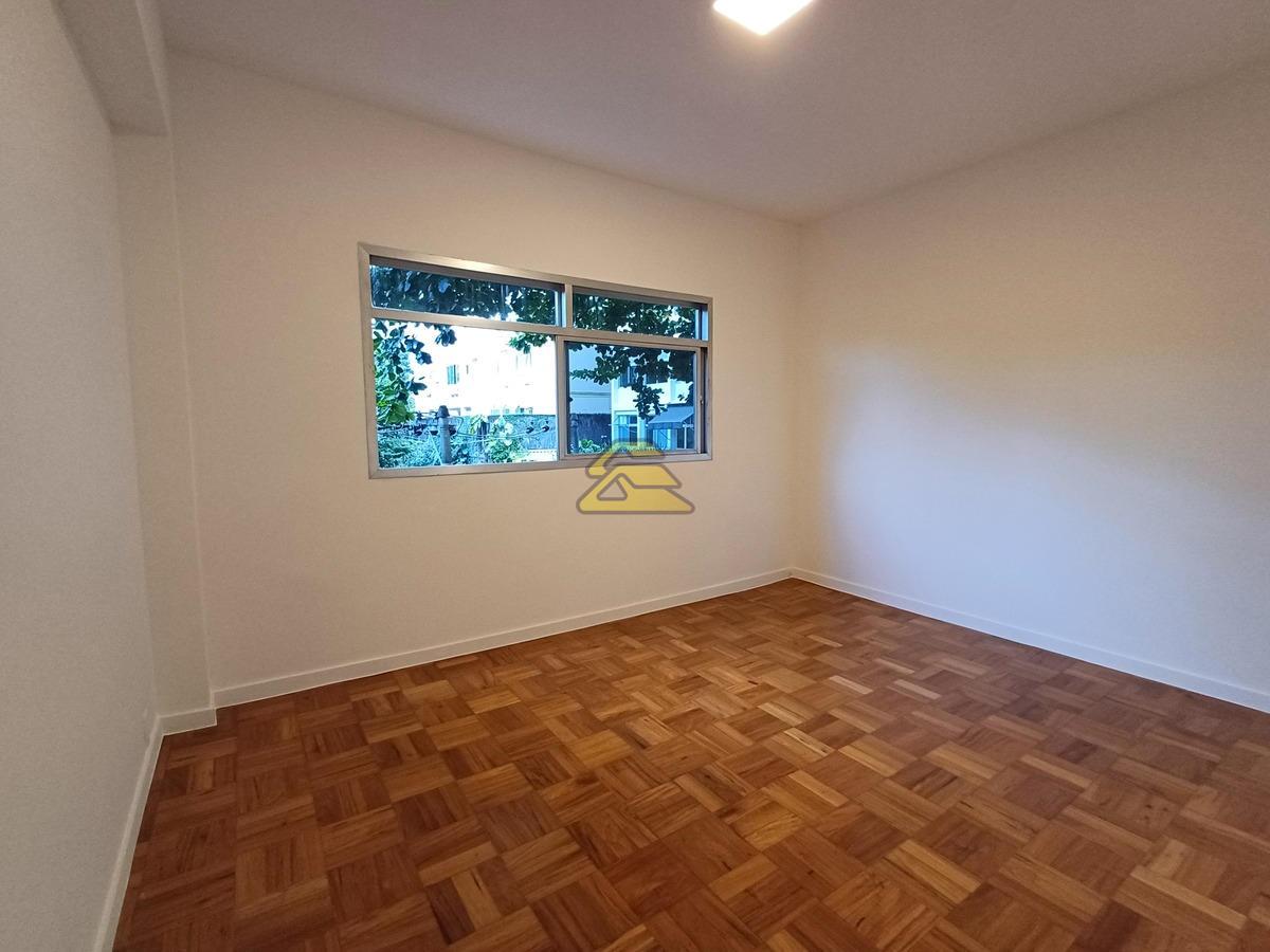 Apartamento à venda com 3 quartos, 78m² - Foto 4