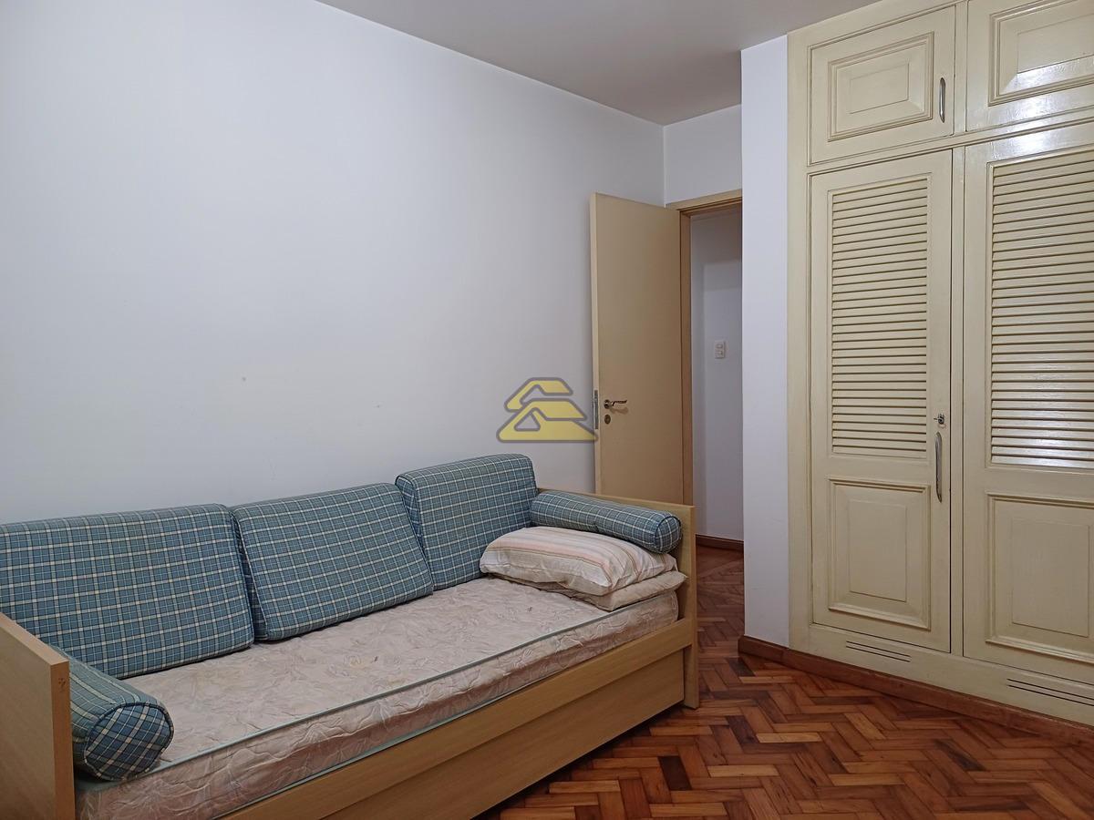 Apartamento à venda com 3 quartos, 130m² - Foto 11