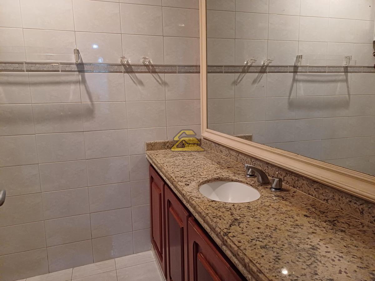 Apartamento à venda com 3 quartos, 130m² - Foto 14