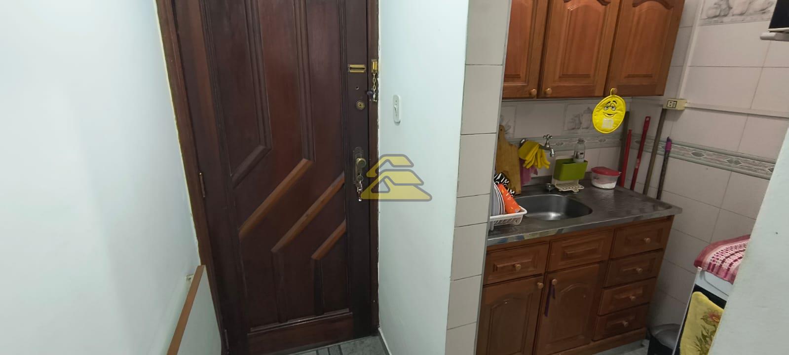 Apartamento à venda com 1 quarto, 43m² - Foto 17