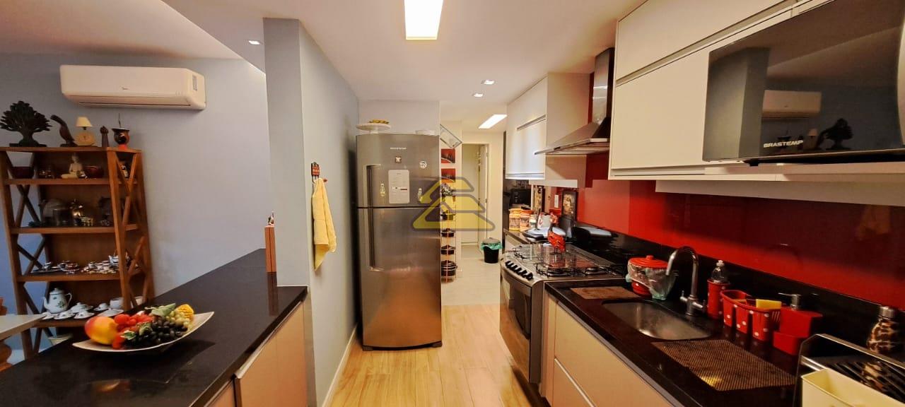 Apartamento à venda com 3 quartos, 90m² - Foto 17